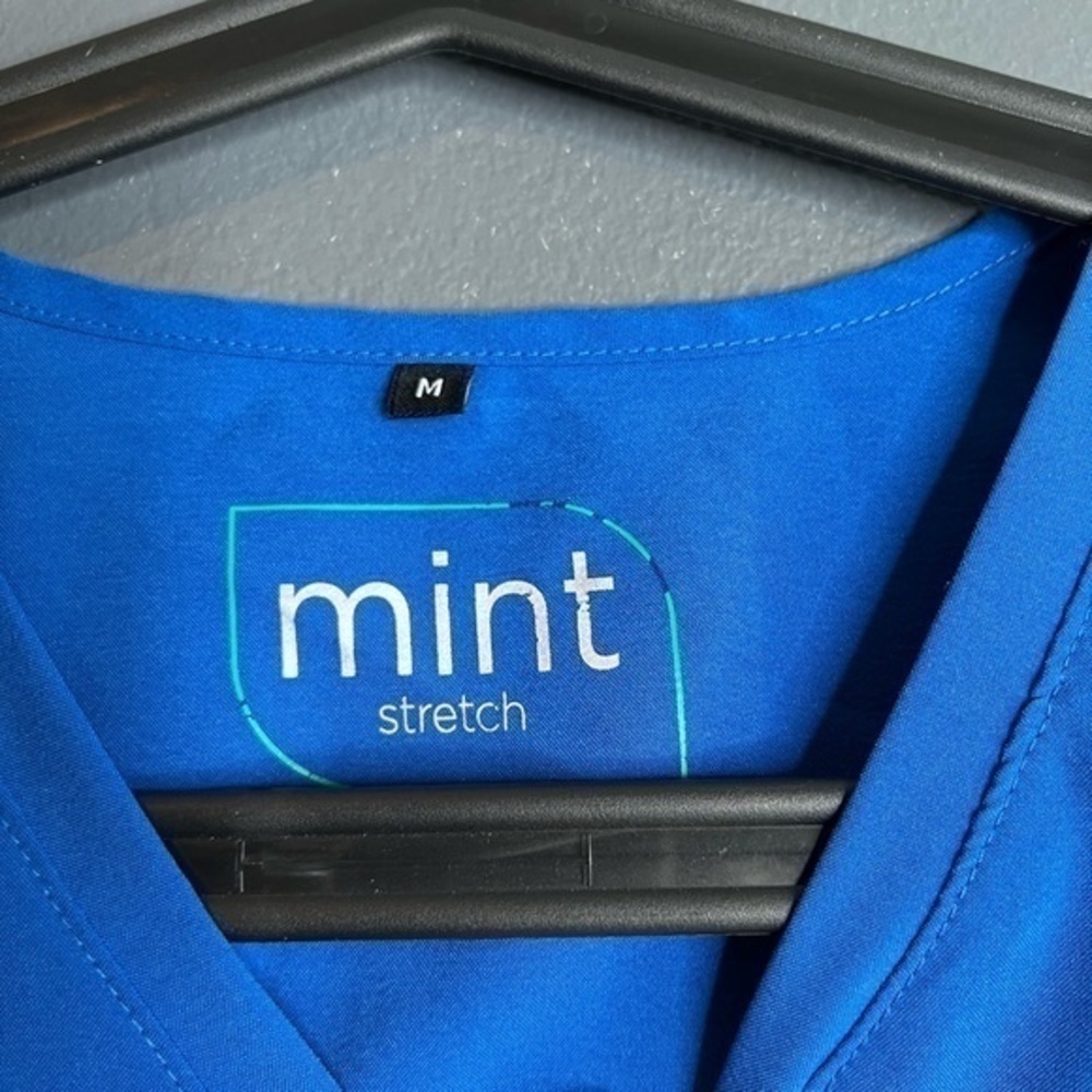 Mint | scrub top - Picture 3 of 3